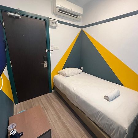 Smile Hotel Subang Airport Shah Alam Exterior foto